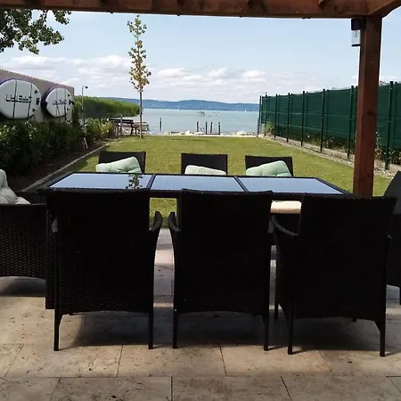Casa vacanze Ihb-inter House Of Balaton